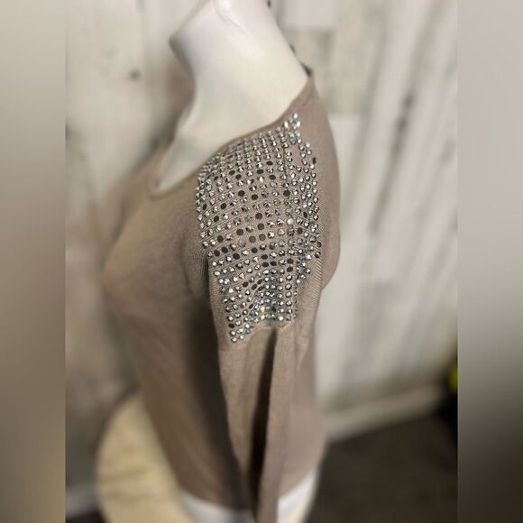 Brown sweater  - Picture 4 of 7